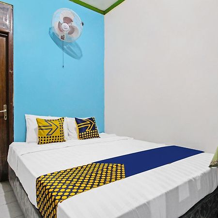 Spot On 91911 Rejeki Homestay Syariah Malioboro Yogyakarta Kültér fotó