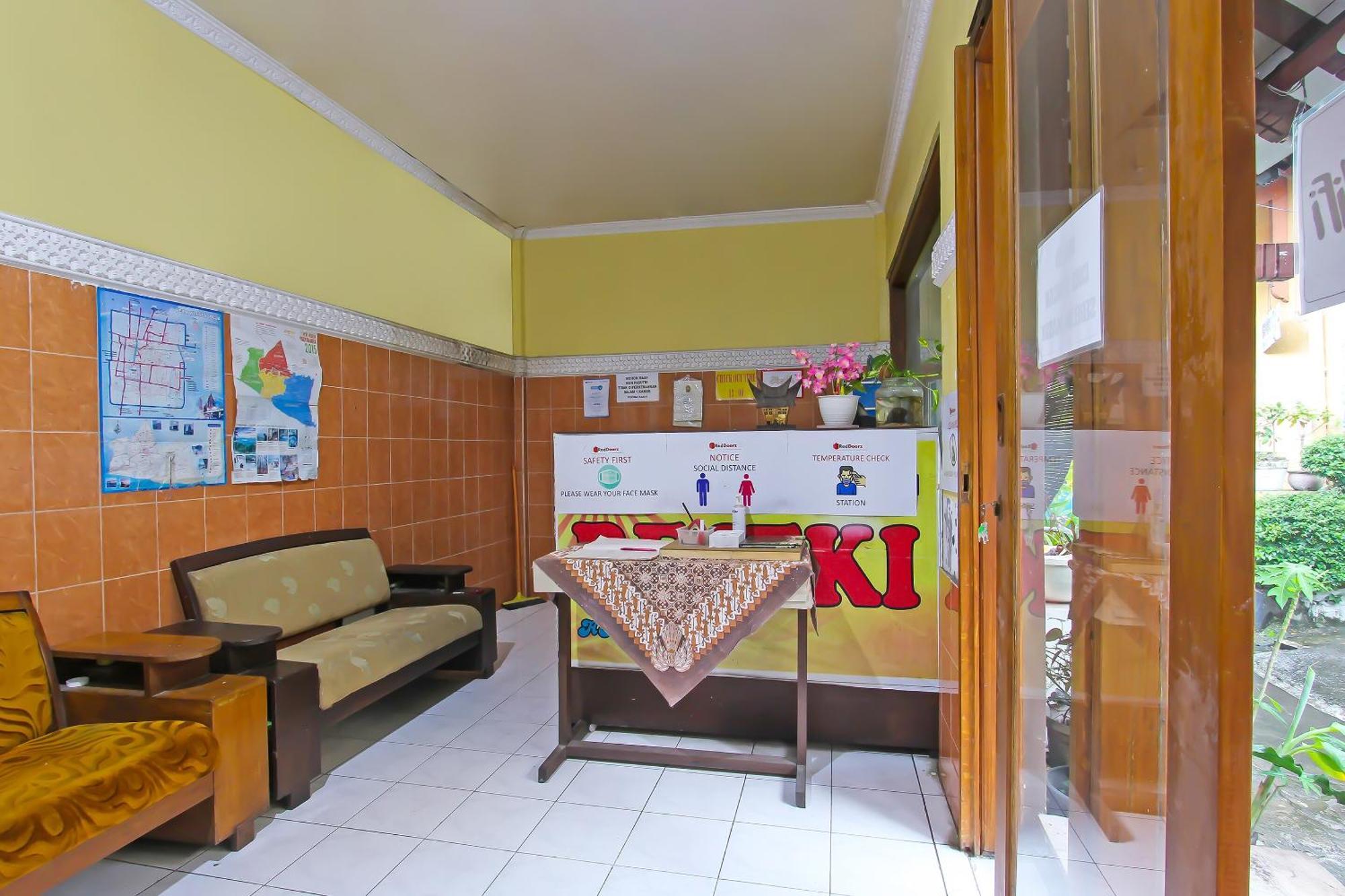 Spot On 91911 Rejeki Homestay Syariah Malioboro Yogyakarta Kültér fotó