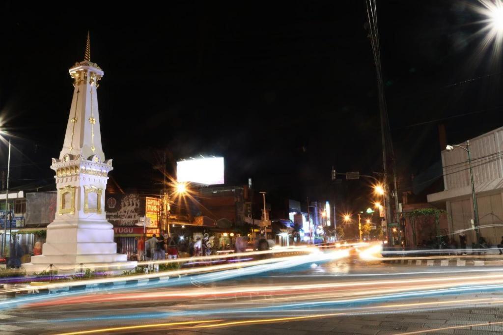 Spot On 91911 Rejeki Homestay Syariah Malioboro Yogyakarta Kültér fotó